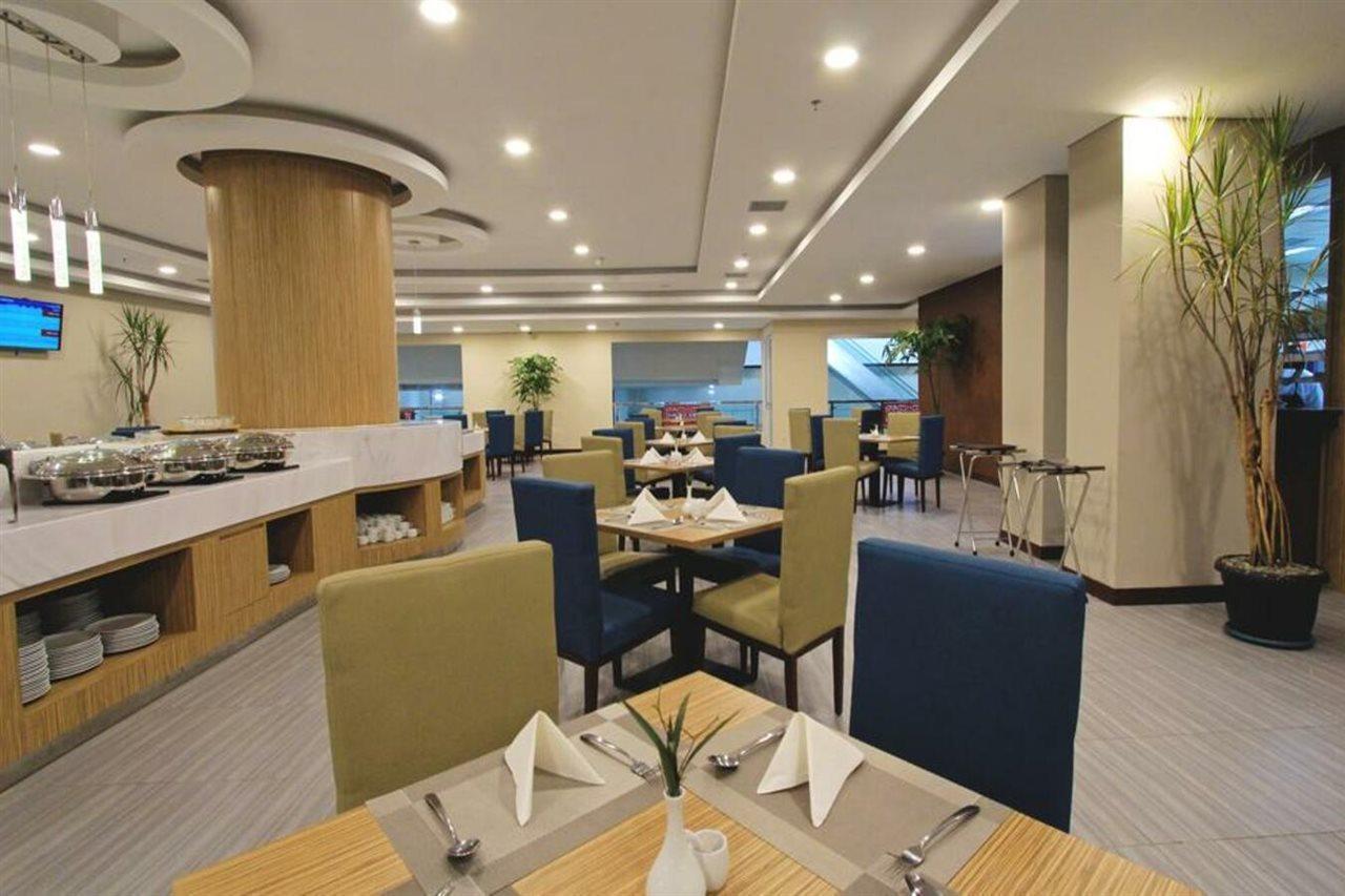 Anara Sky Kualanamu Hotel Medan Exteriér fotografie
